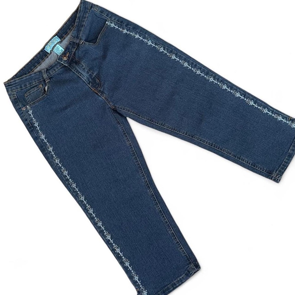 Jean Bay Embroidered Capri Jeans Size 10